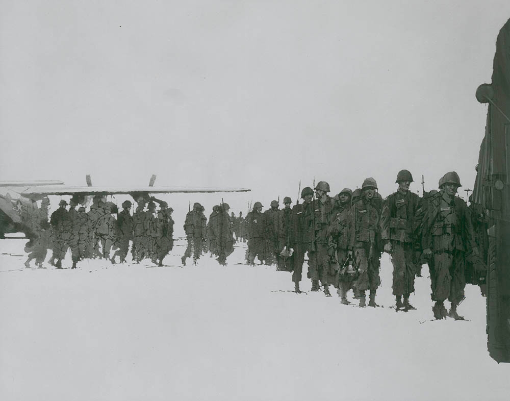 TROOPS DEPLANING AT SEMBACH, GERMANY